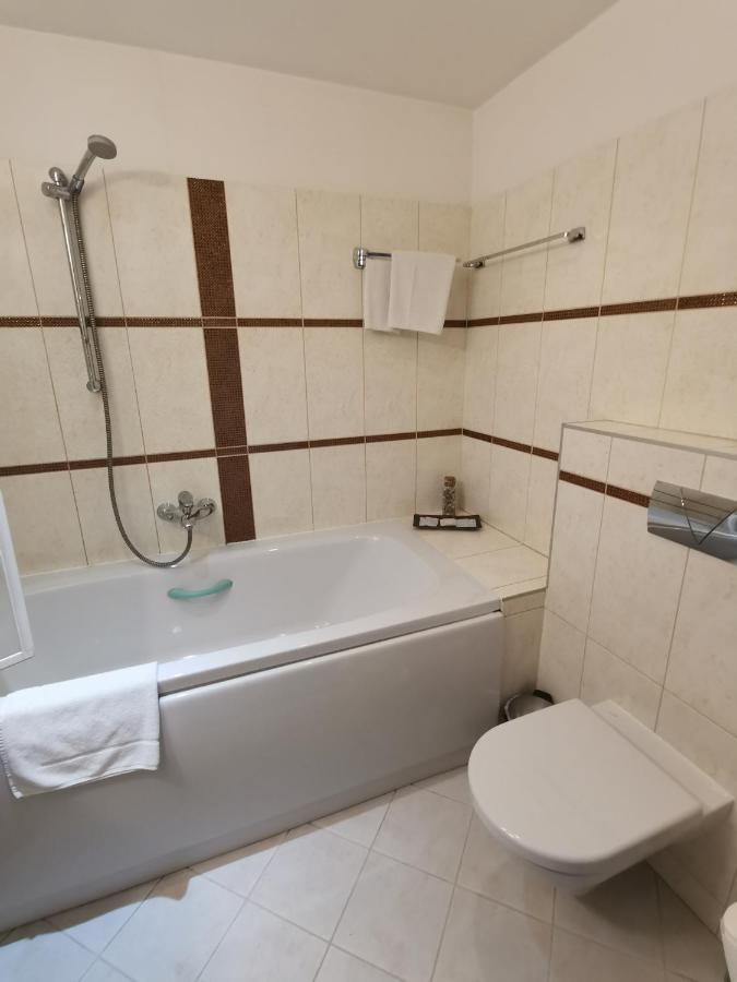 Las Vegas Rooms Vilnius Ngoại thất bức ảnh